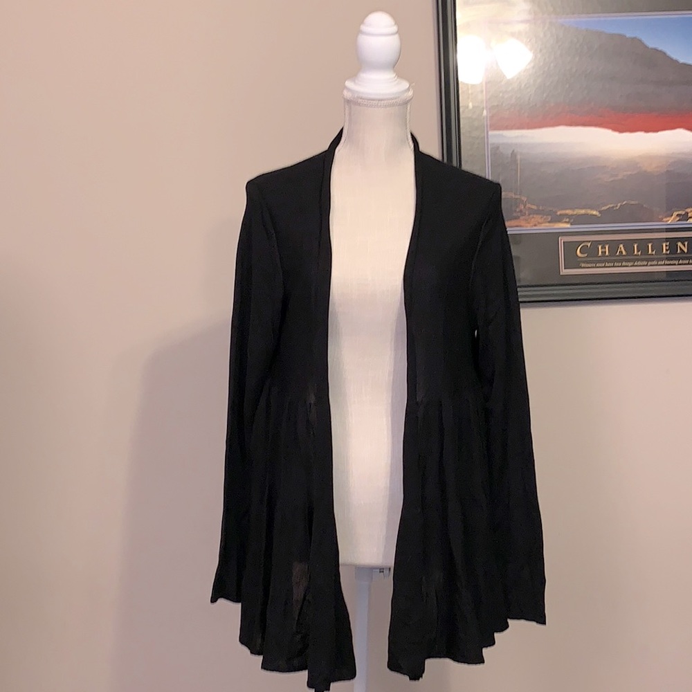 Liz Claiborne Black lightweight cardigan sweater